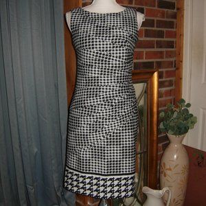 Jessica Simpson Houndstooth Ruched Side Full Back Zip Dress 6